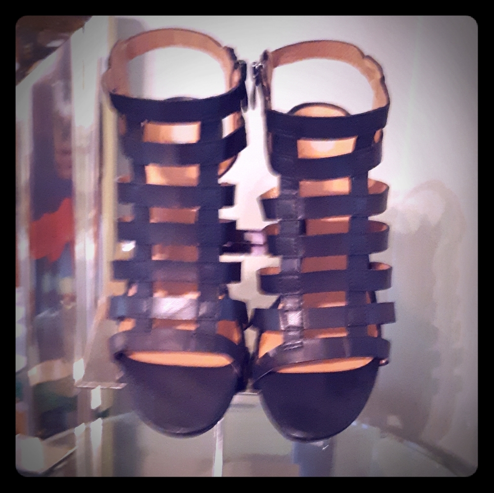 NWT Black Hayden Sandal